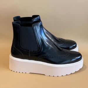 Hogan Women's Black Leather Ankle